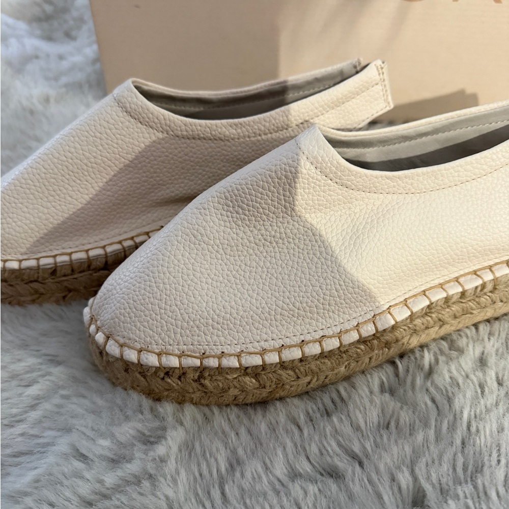 Pilcro Anthropologie and White Leather Espadrille Flats Size 37 Like New - Picture 3 of 6